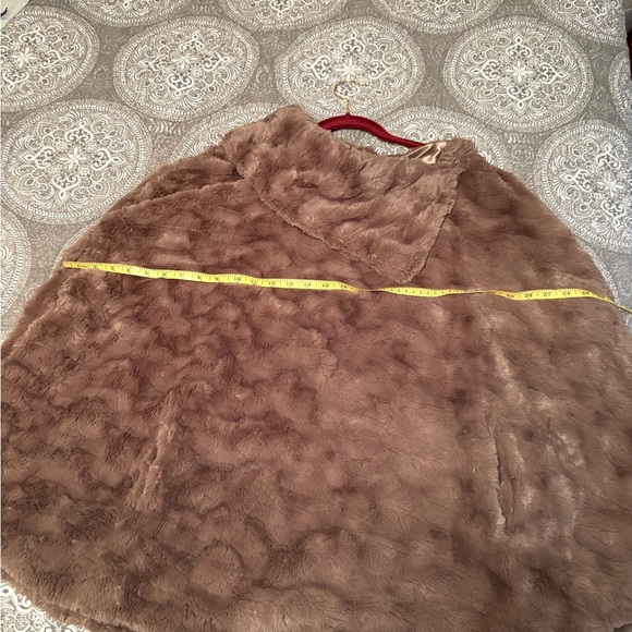 Dennis Basso Charcoal Faux Fur Poncho - Picture 3 of 4